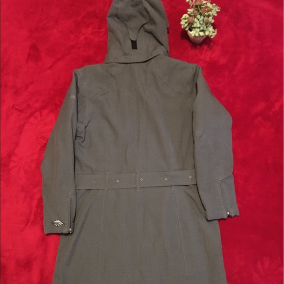 Like new! - Columbia omni-tech long winter coat - Picture 5 of 15